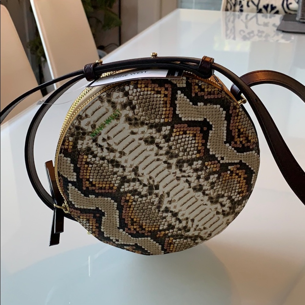 Canteen style crossbody purse